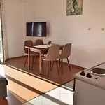 Andrija شقة *