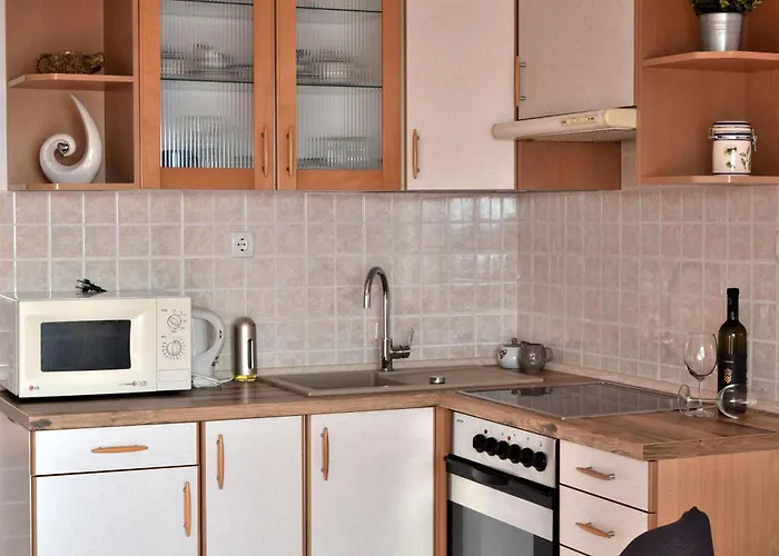 Apartment Sanjin *